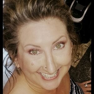 Meet your Posher, Deanna